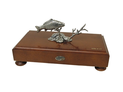 Picture of Muela Silverware CARP FISH ON WOODEN BASE cm 18x10